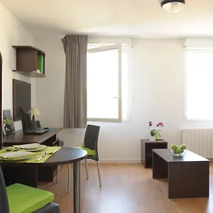  Apartment Fac